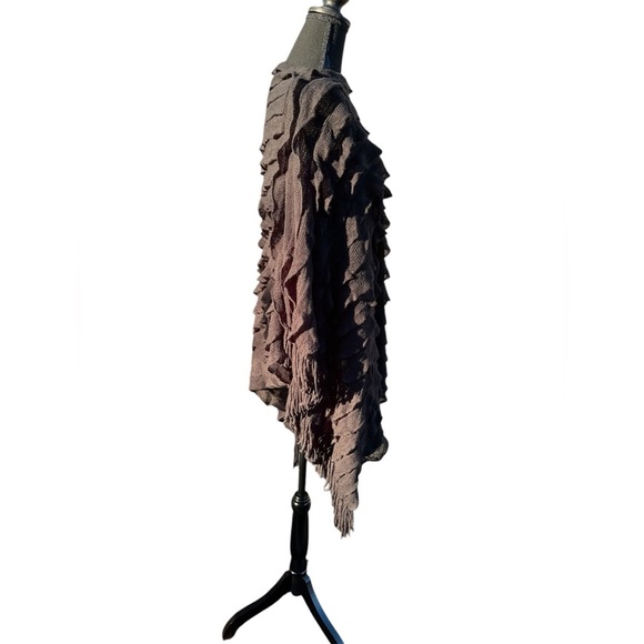 Women’s OS black chiffon soft shawl pullover by Colleen Lope - Picture 4 of 5